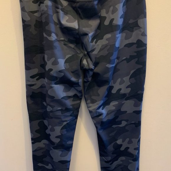 Lole Camo Leggings - Picture 2 of 3